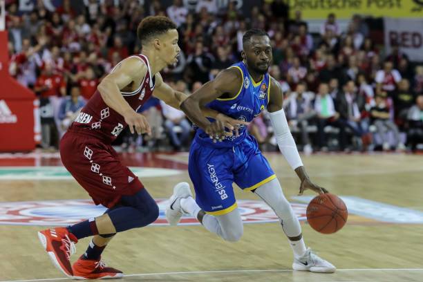 否围绕他继 否围绕他继