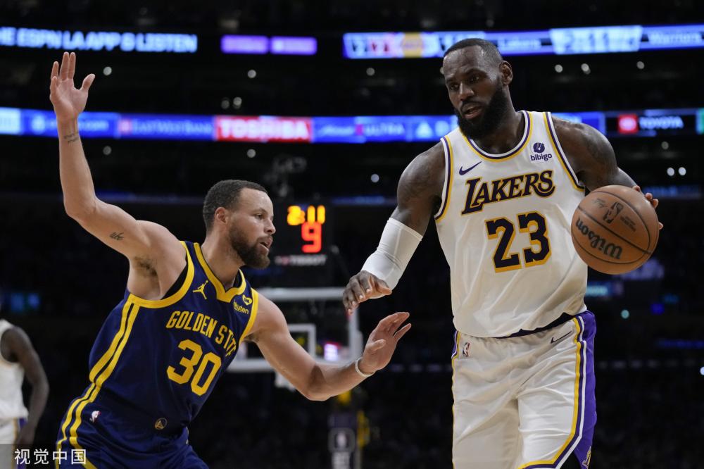 在绿茵场上 在绿茵场上